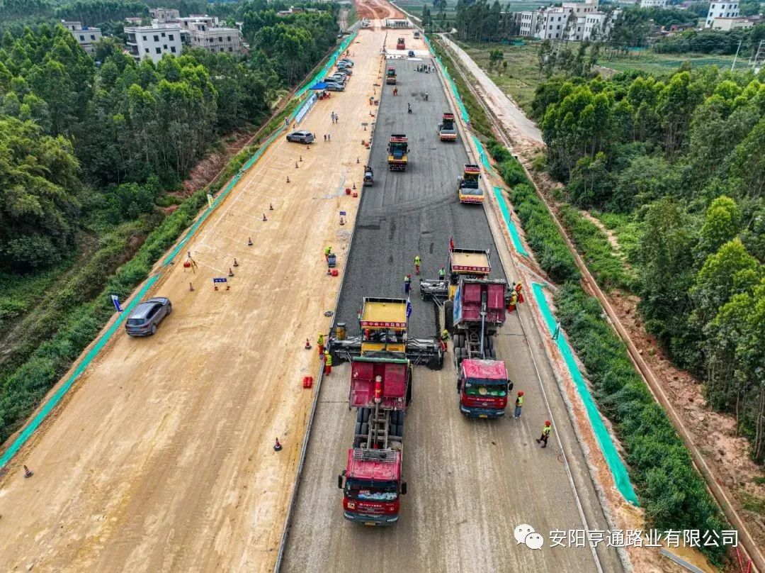 【省重 點(diǎn)項(xiàng)目】3D技術(shù)“打印”高速公路，南三島大橋項(xiàng)目進(jìn)入路面工程施工階段