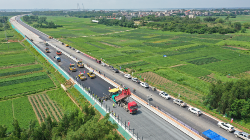 建設(shè)?邁進(jìn)‖薪火相傳，續(xù)寫奮進(jìn)篇章